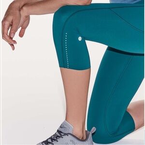 Worn once - LULULEMON Fast & Free Crop in Dark Uniform Blue